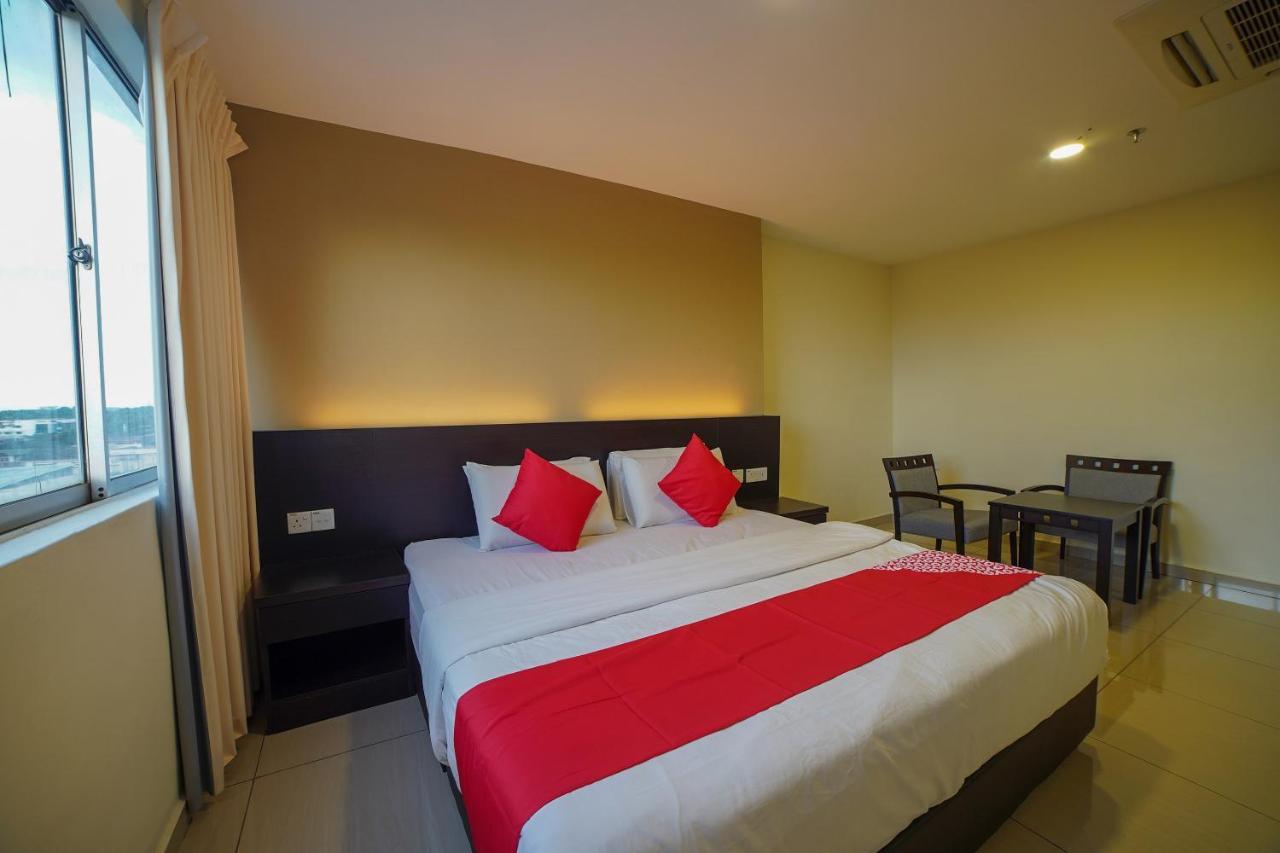 Oyo 89531 Villa Hotel Segamat Exterior foto