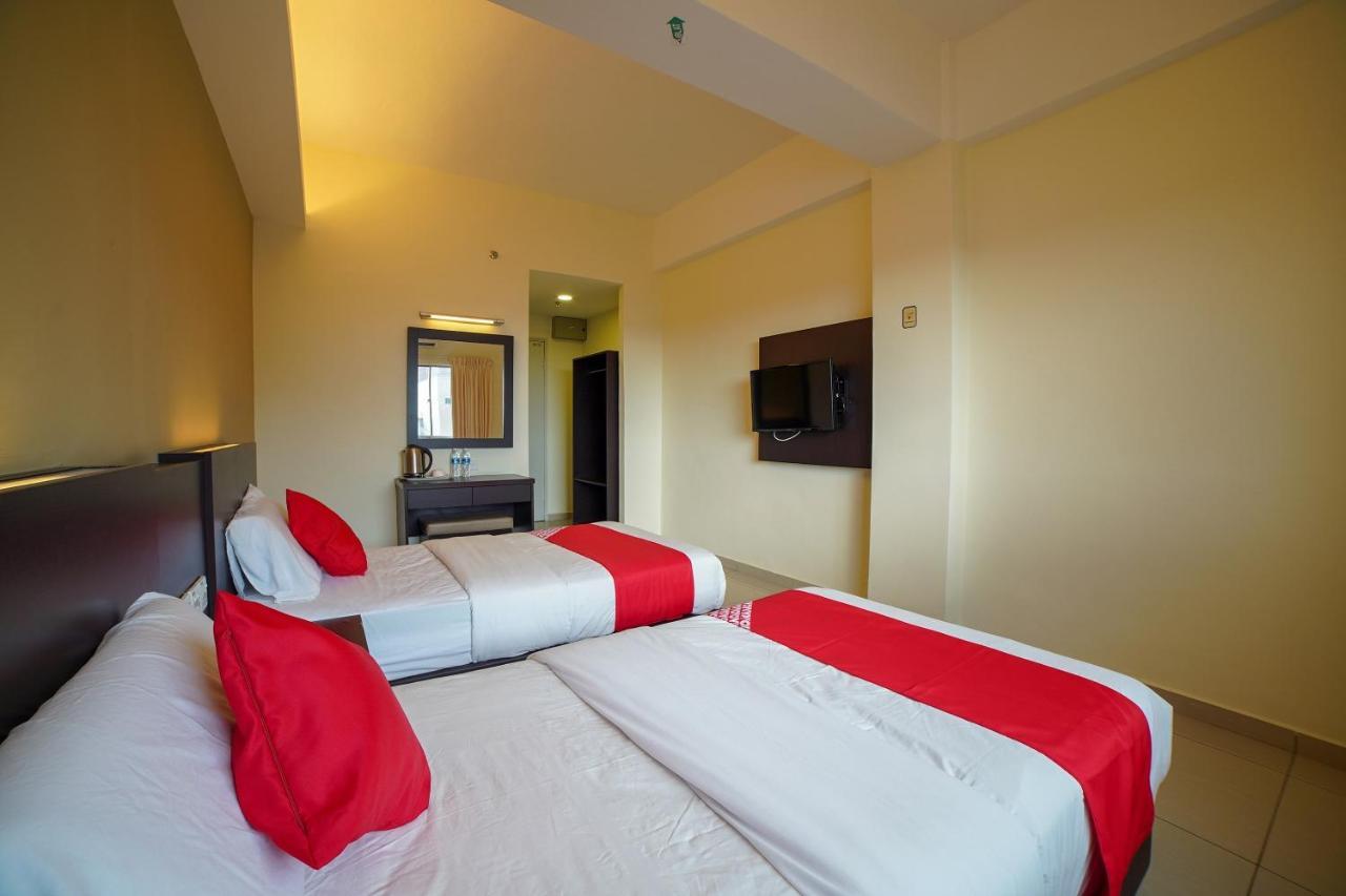Oyo 89531 Villa Hotel Segamat Exterior foto