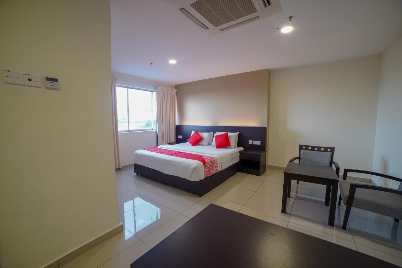 Oyo 89531 Villa Hotel Segamat Exterior foto