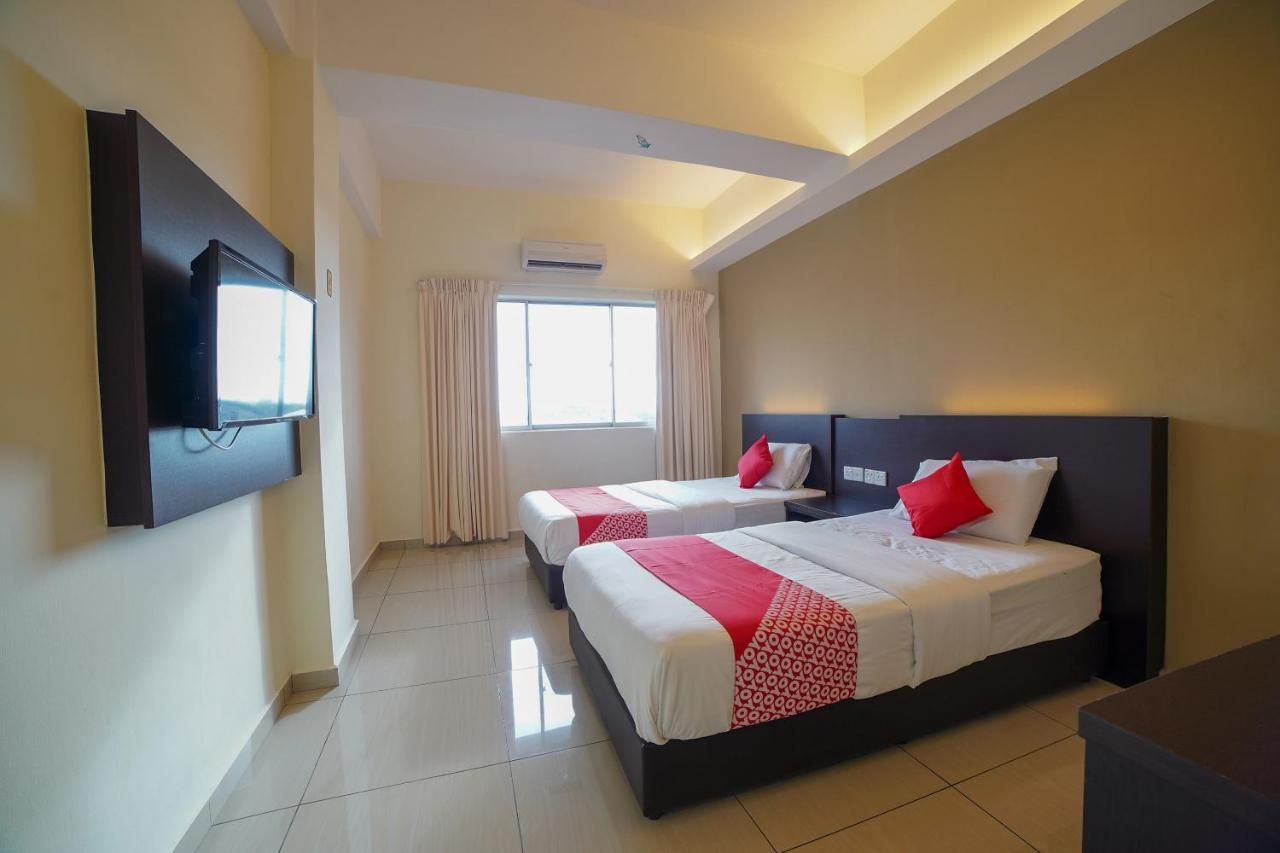 Oyo 89531 Villa Hotel Segamat Exterior foto